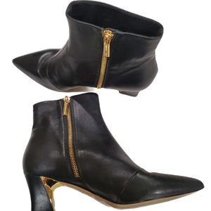 Karl Lagerfeld Paris Black Ankle Boots Aurora 7.5